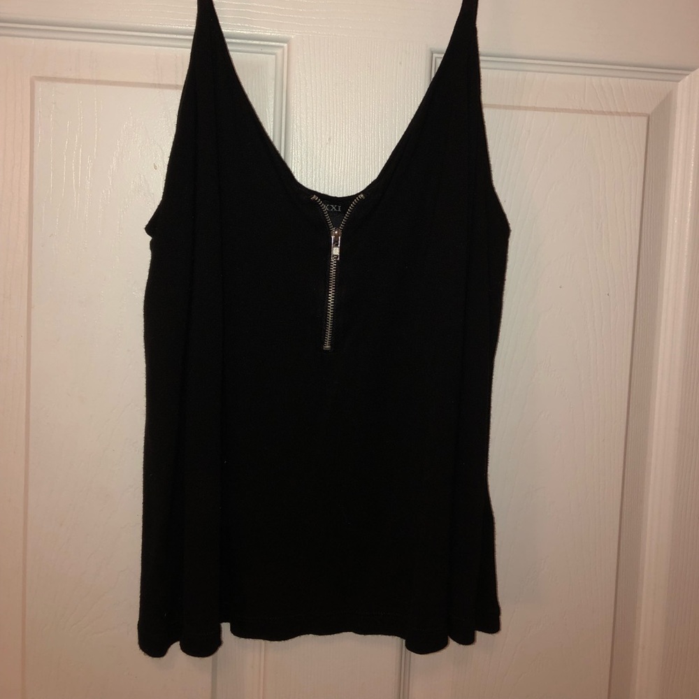 Zip neck low cut tank!